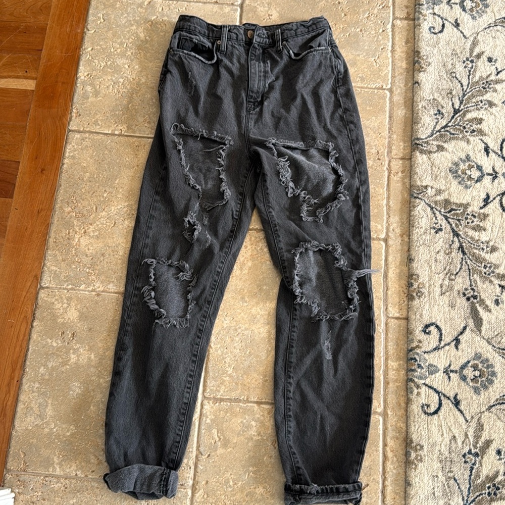 Ripped black jeans